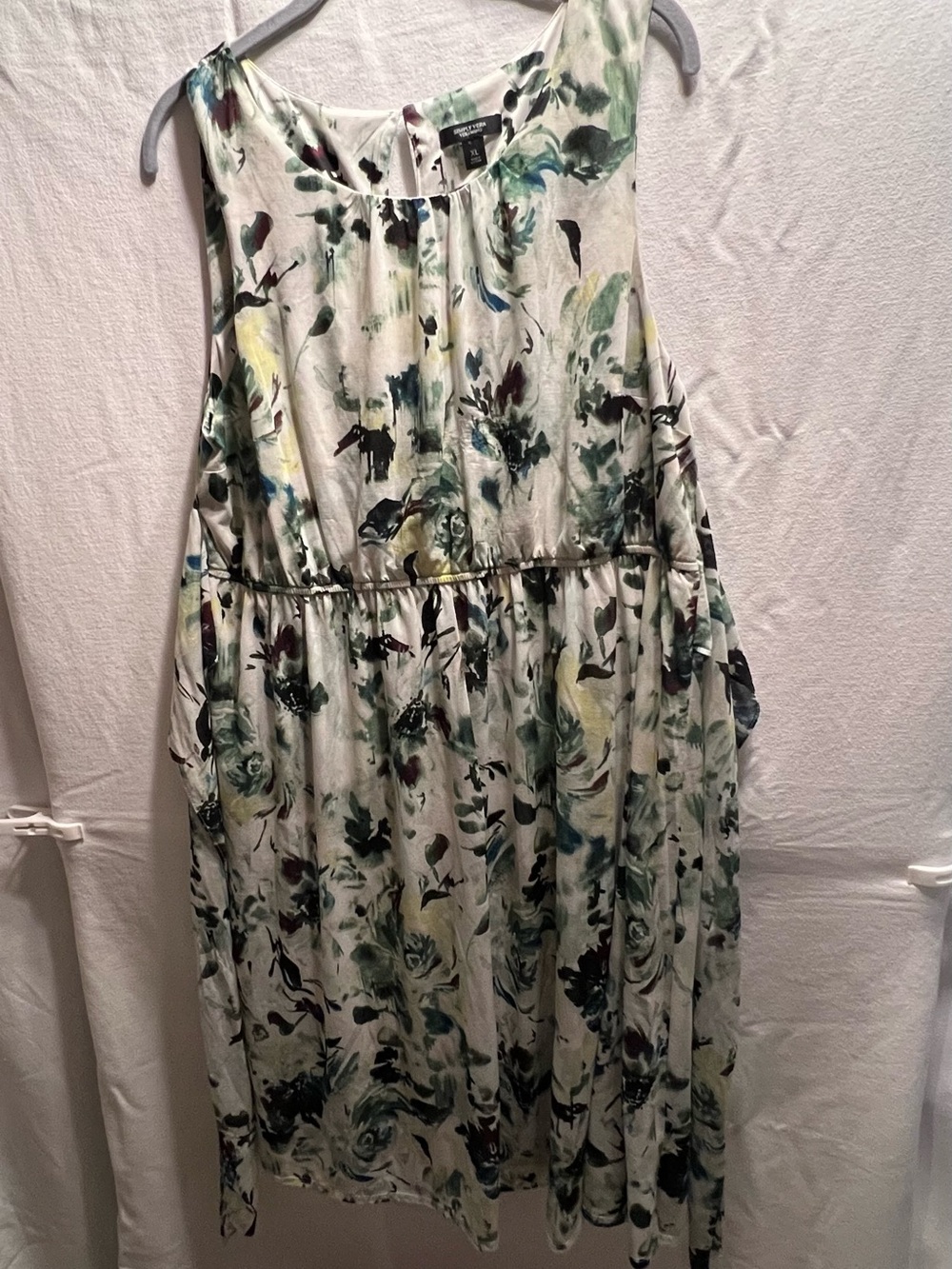 Simply Vers Floral Print Sleeveless Women’s Dress in Green and Cream
